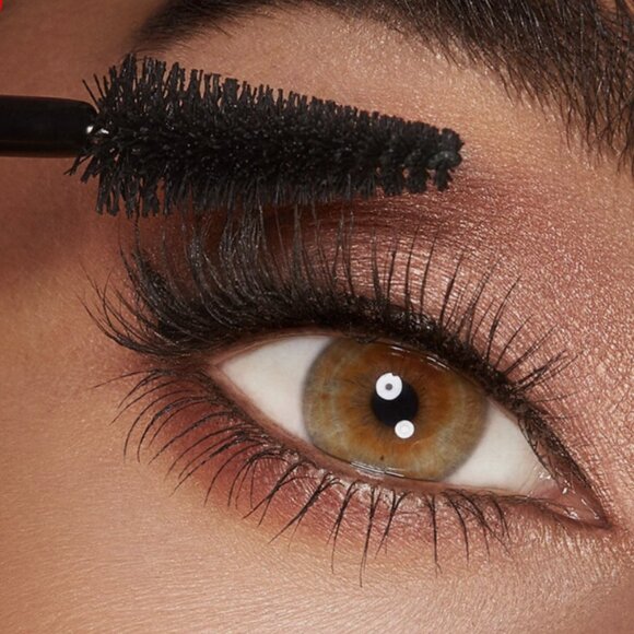 KIKO Volumeyes+ Volume & Care Black Mascara - Picture 2 of 3